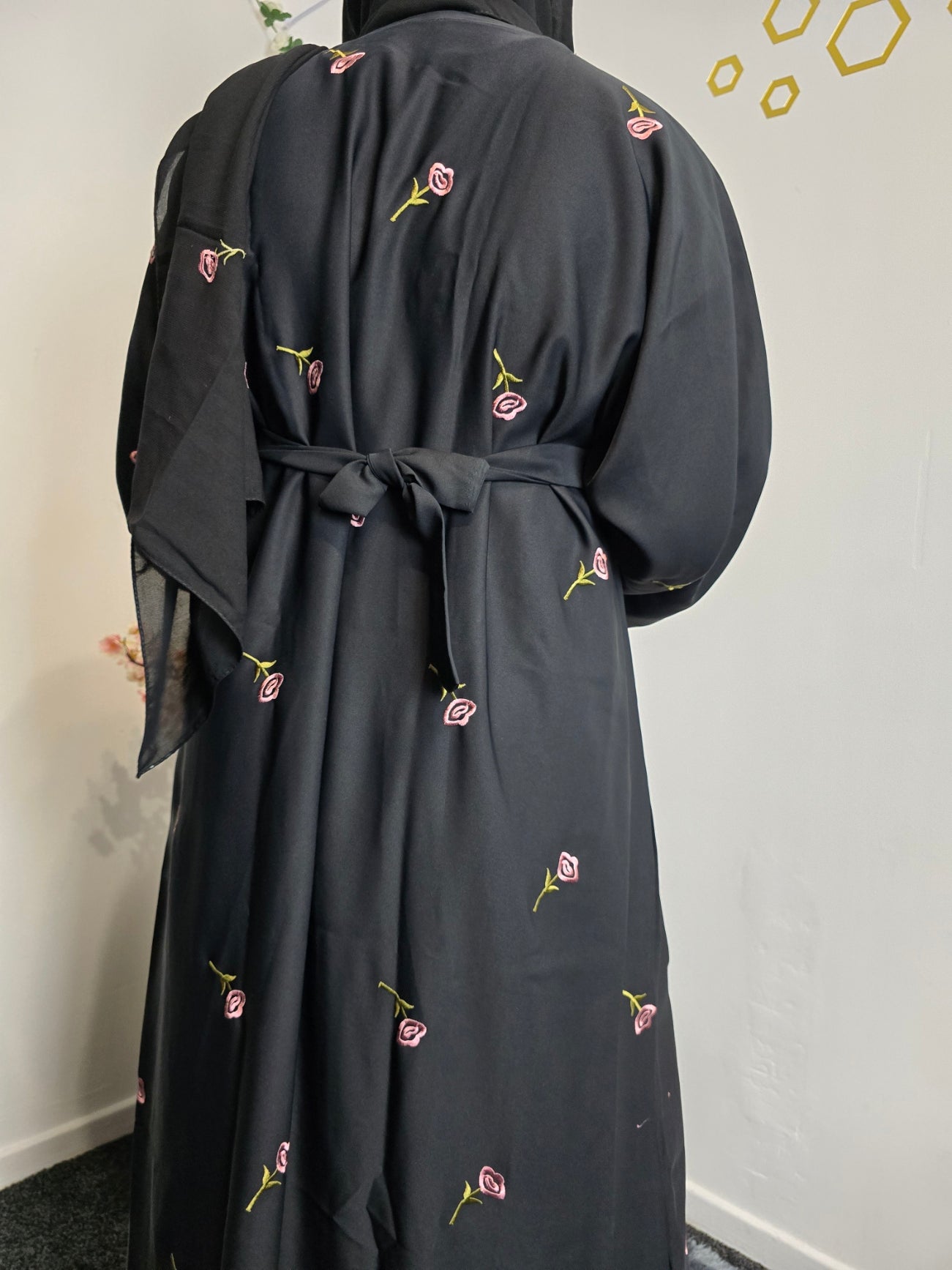 Black Open Front Plain Nida Flowers Embroidered Abaya