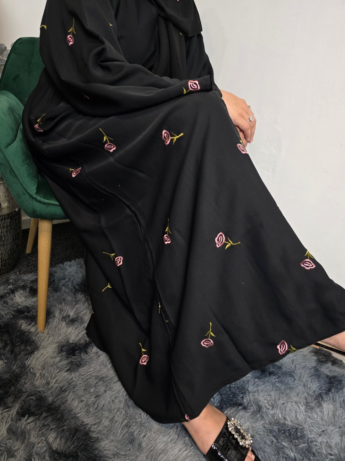 Black Open Front Plain Nida Flowers Embroidered Abaya